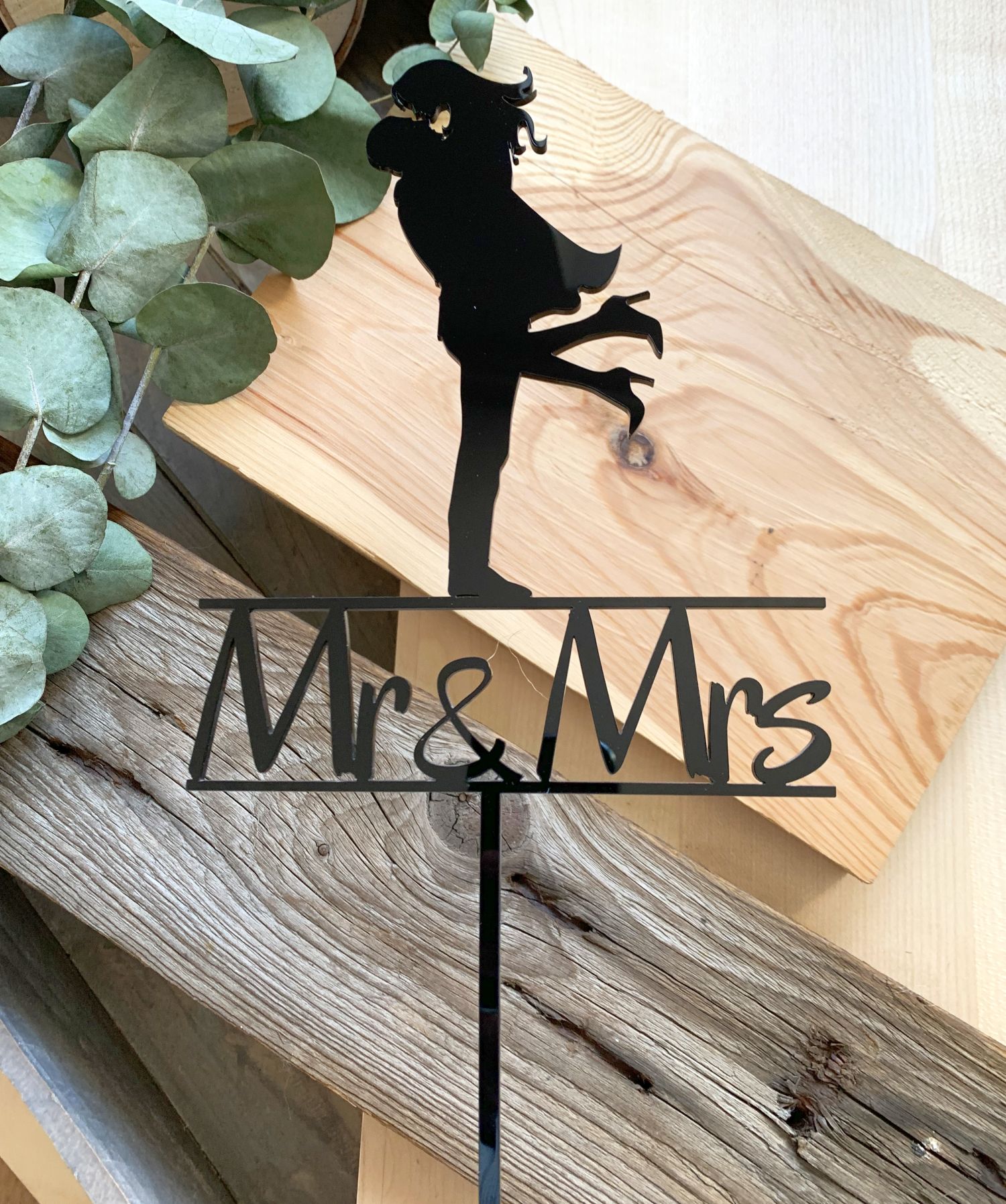 czarny topper na tort weselny mr&mrs